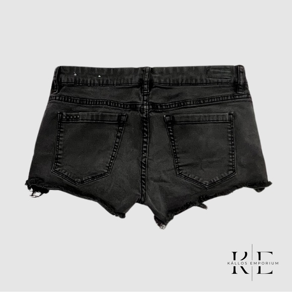 Blank NYC Black Jean Shorts - Picture 2 of 2